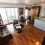 Appartement 3 Chambres Sur Oberkampf